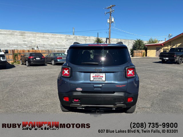 Used 2020 Jeep Renegade Trailhawk AWD/4WD image 6