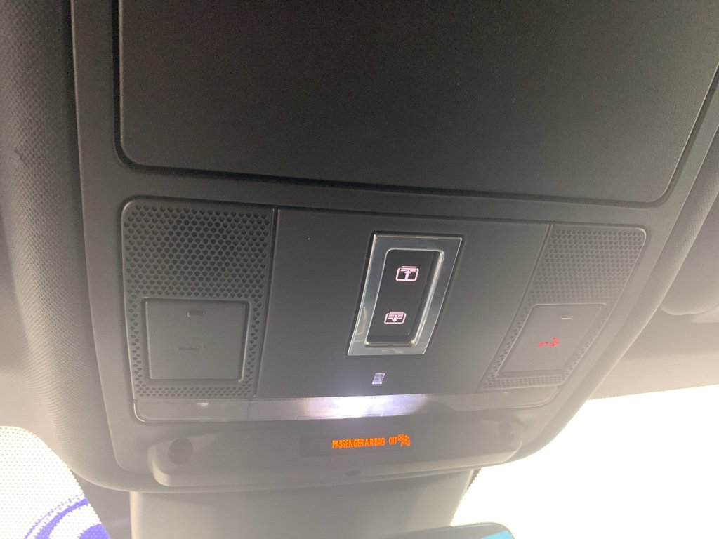 Used 2020 Land Rover Range Rover Evoque SE image 29