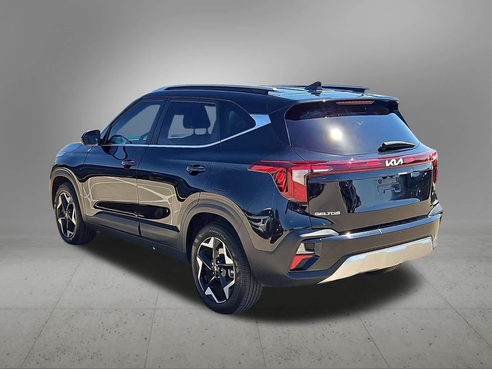Certified 2024 Kia Seltos EX AWD/4WD image 4