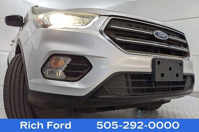 Certified 2018 Ford Escape SE w/ SE Sport Appearance Package image 25