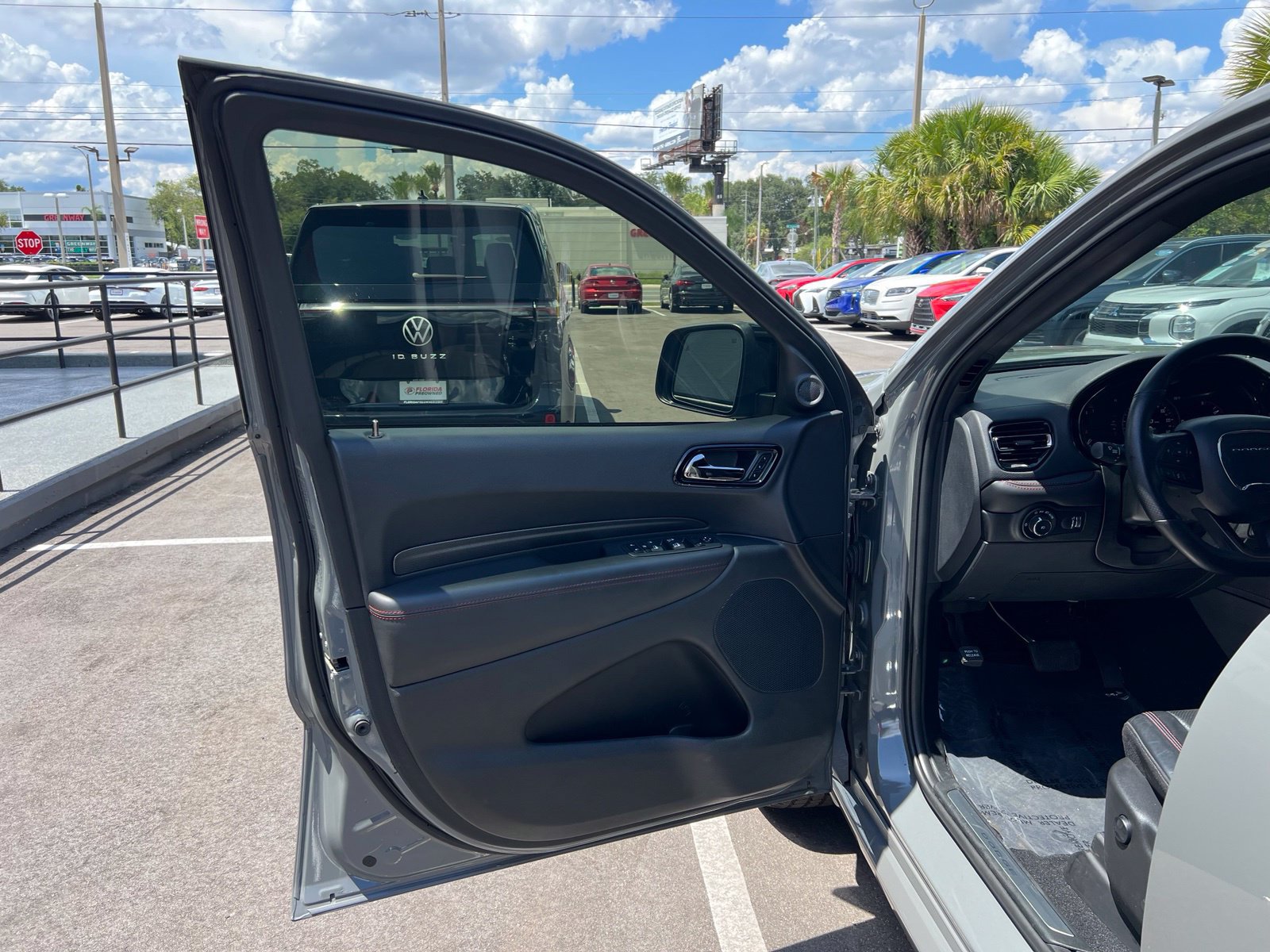 Used 2023 Dodge Durango R/T RWD image 27