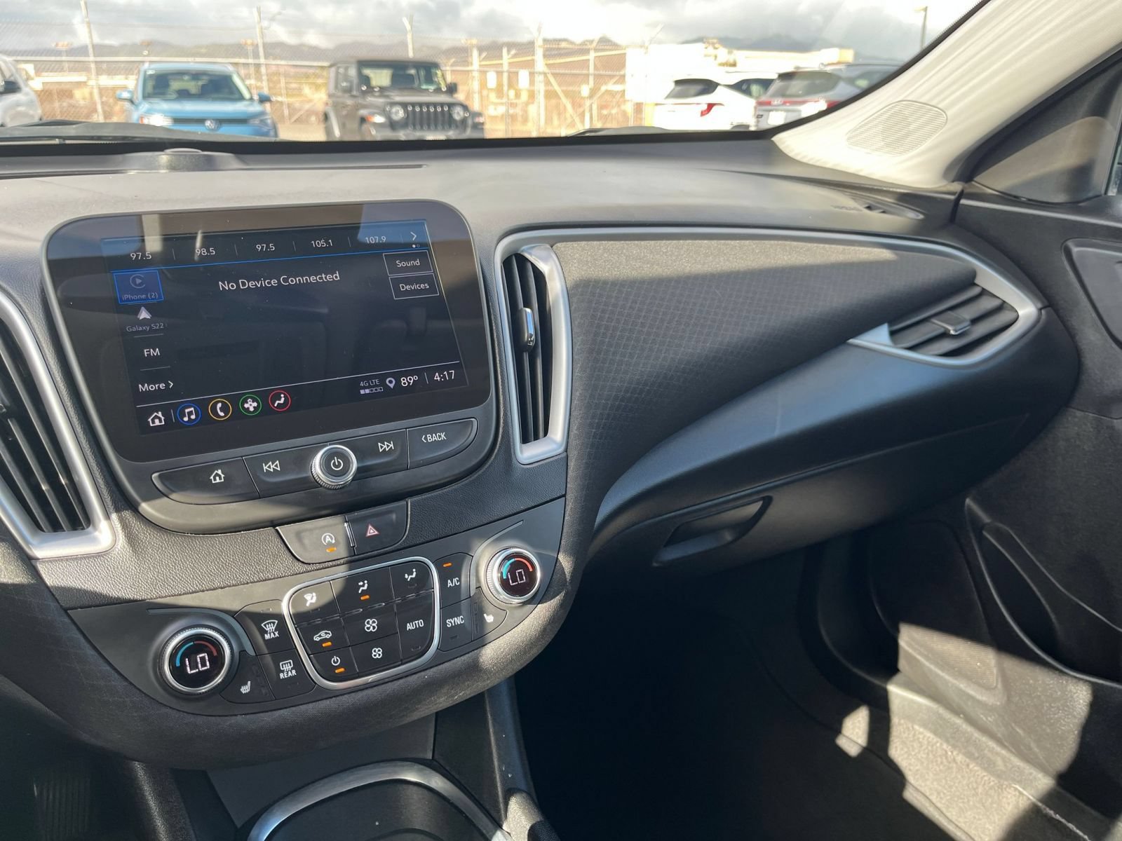 Used 2024 Chevrolet Malibu LT FWD image 36