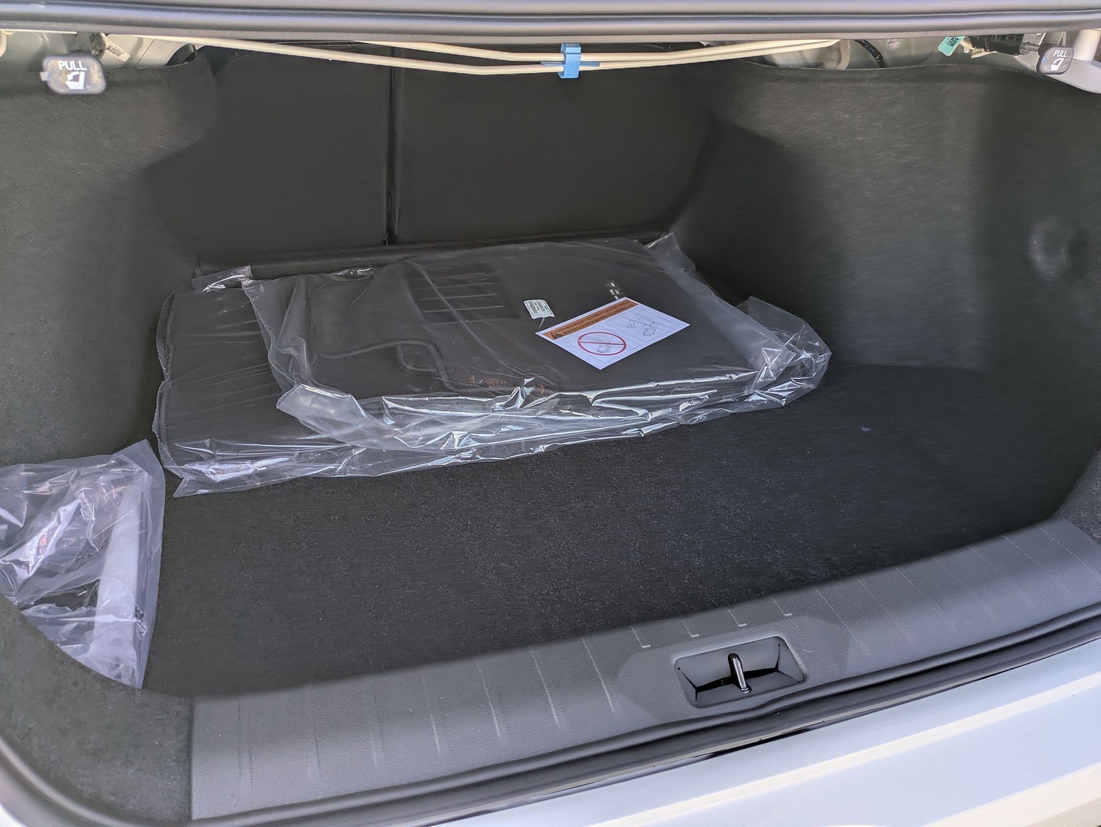 New 2026 Nissan Sentra SR w/ SR Premium Package FWD image 32