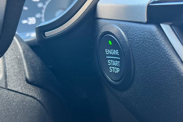 Used 2022 Ford Escape SE image 24