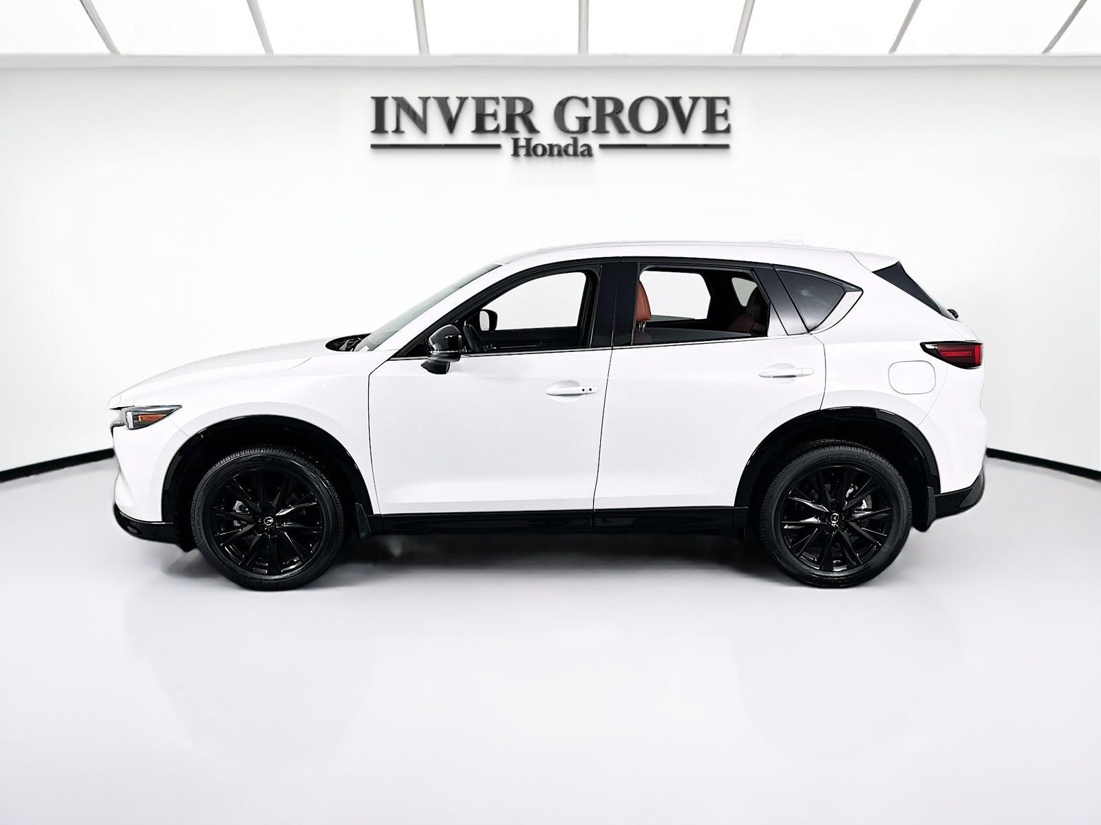 Used 2024 MAZDA CX-5 Carbon Edition image 8