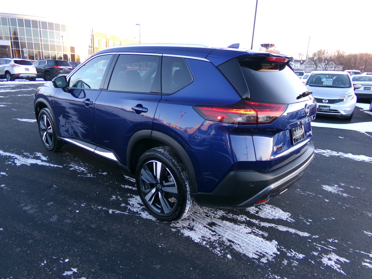 Used 2023 Nissan Rogue SL image 8