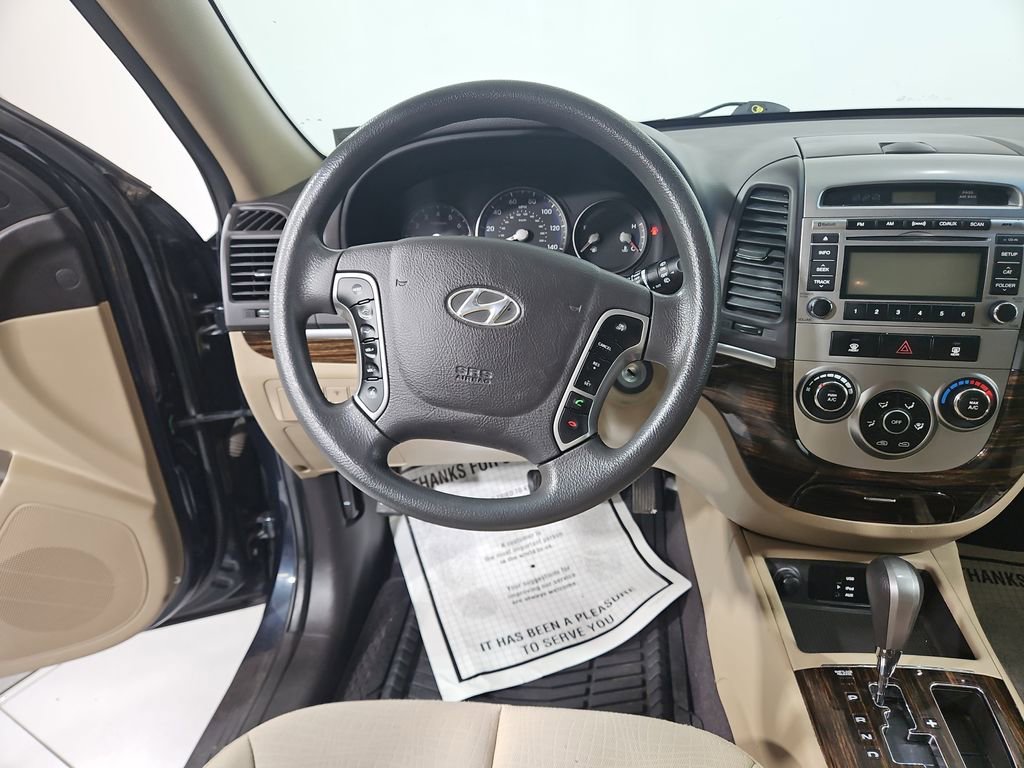 Used 2011 Hyundai Santa Fe GLS image 14