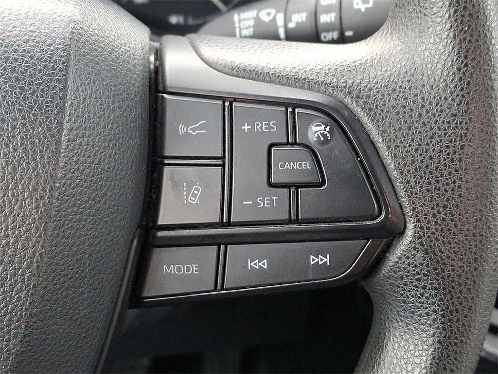 Used 2022 Toyota Sienna LE image 20