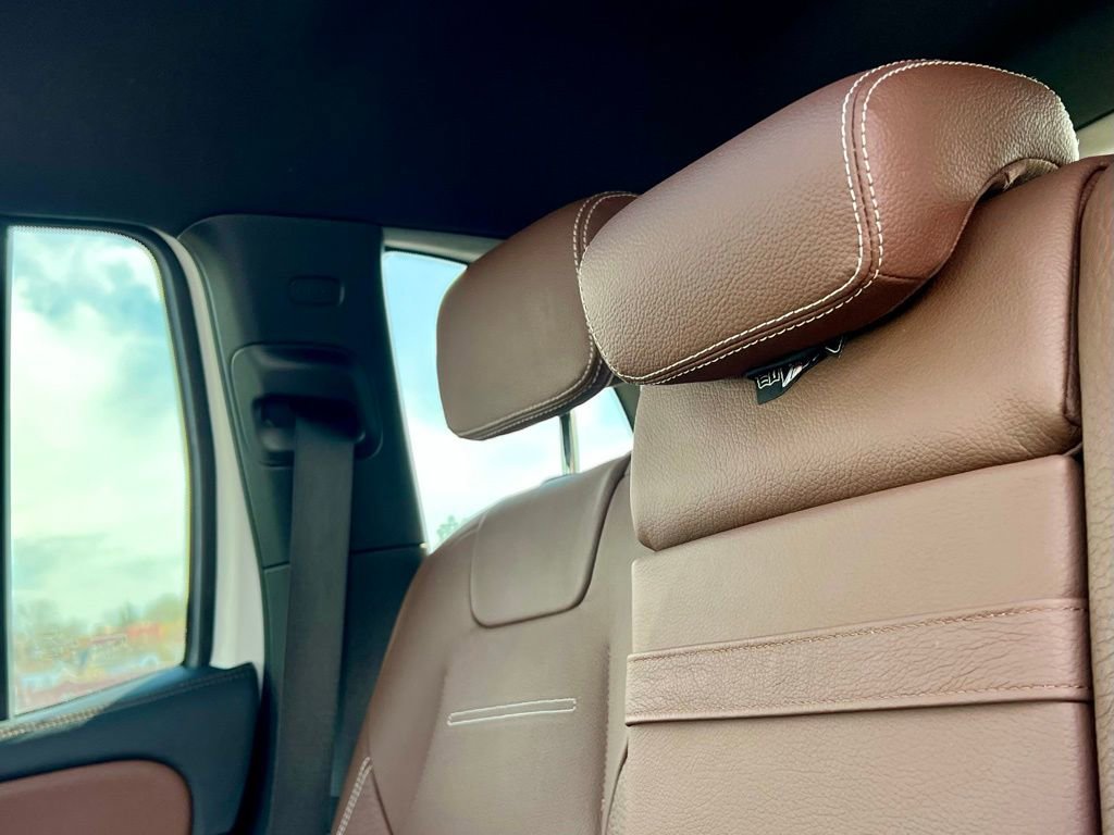 Certified 2021 Mercedes-Benz GLB 35 AMG 4MATIC image 23