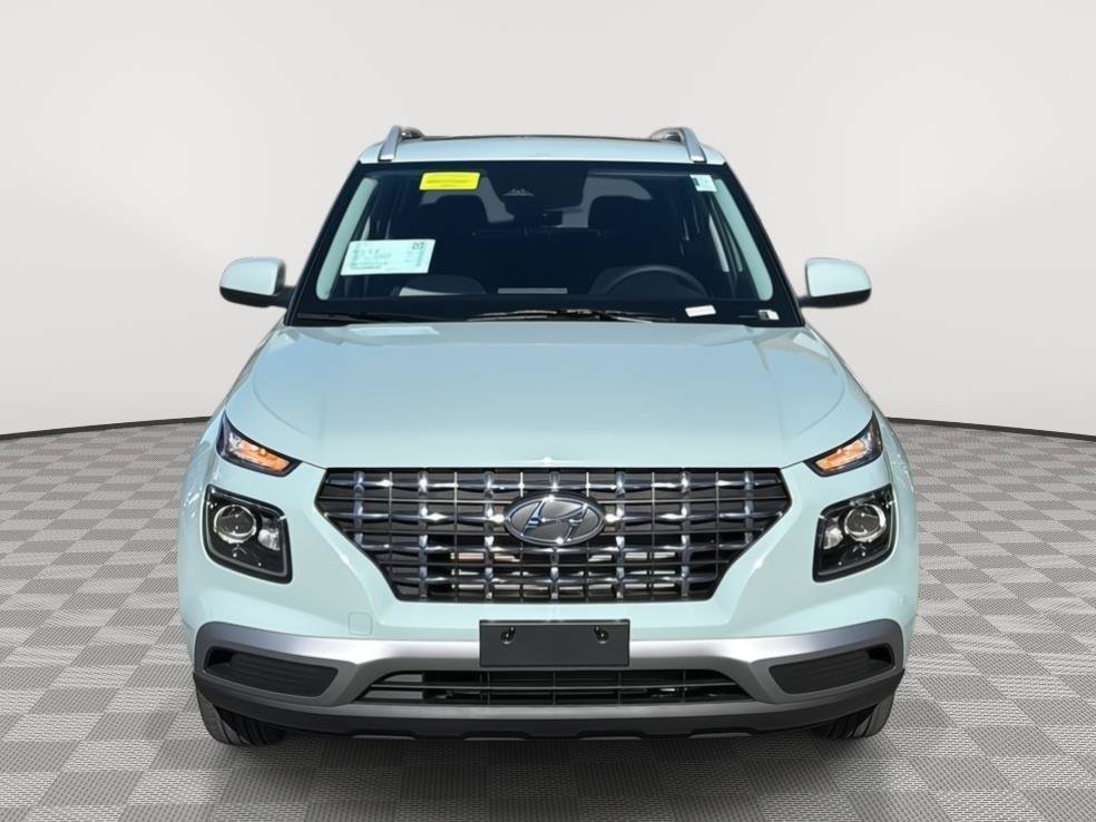 New 2026 Hyundai Venue SEL FWD image 2