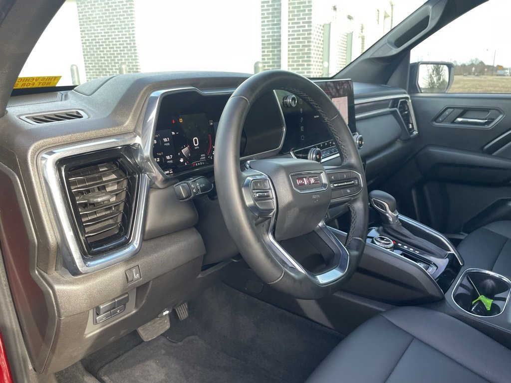 Used 2024 GMC Canyon Elevation w/ Elevation Premium Package image 10