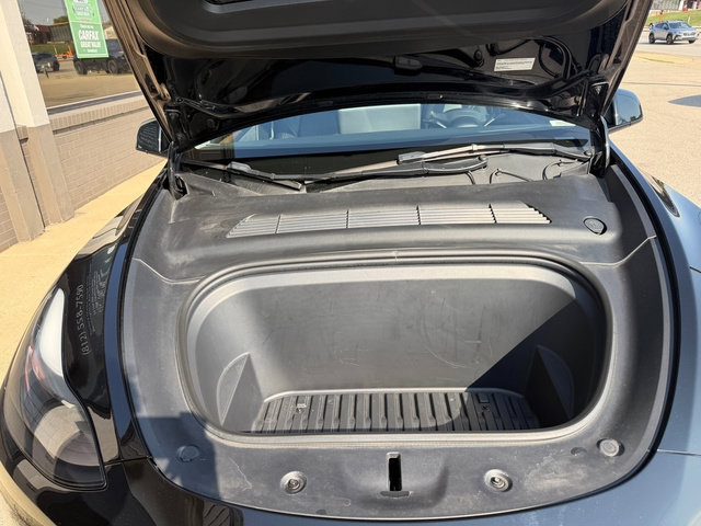 Used 2023 Tesla Model Y Long Range AWD/4WD image 23