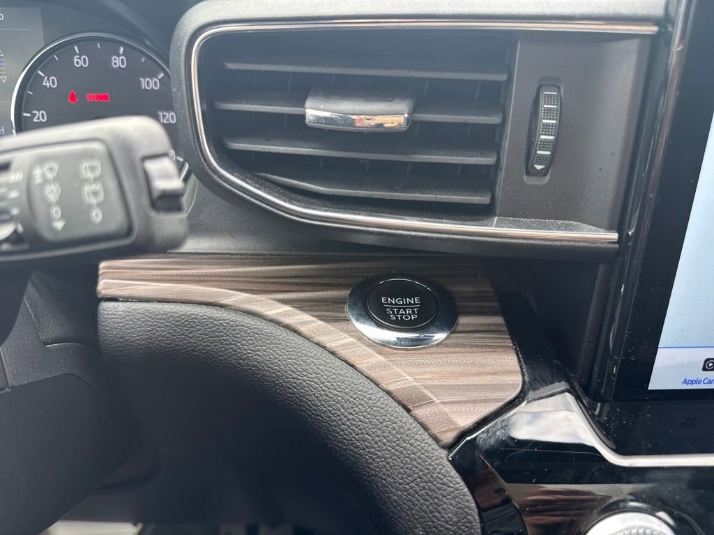 Used 2023 Ford Explorer Limited w/ Limited Technology Package image 31