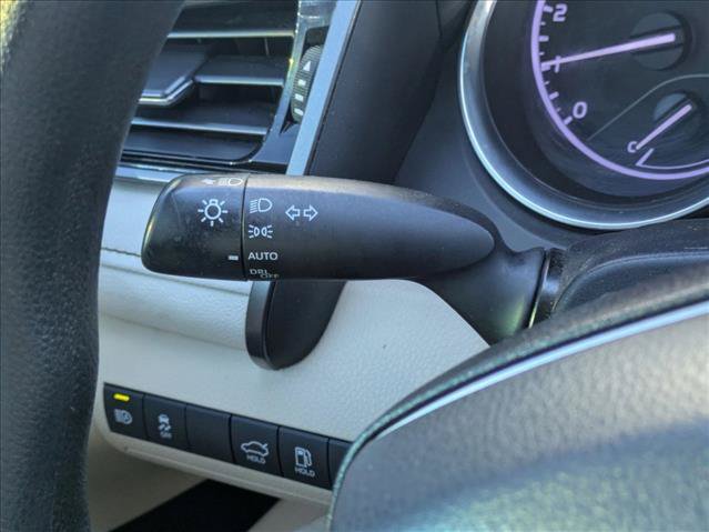 Used 2019 Toyota Camry LE FWD image 14