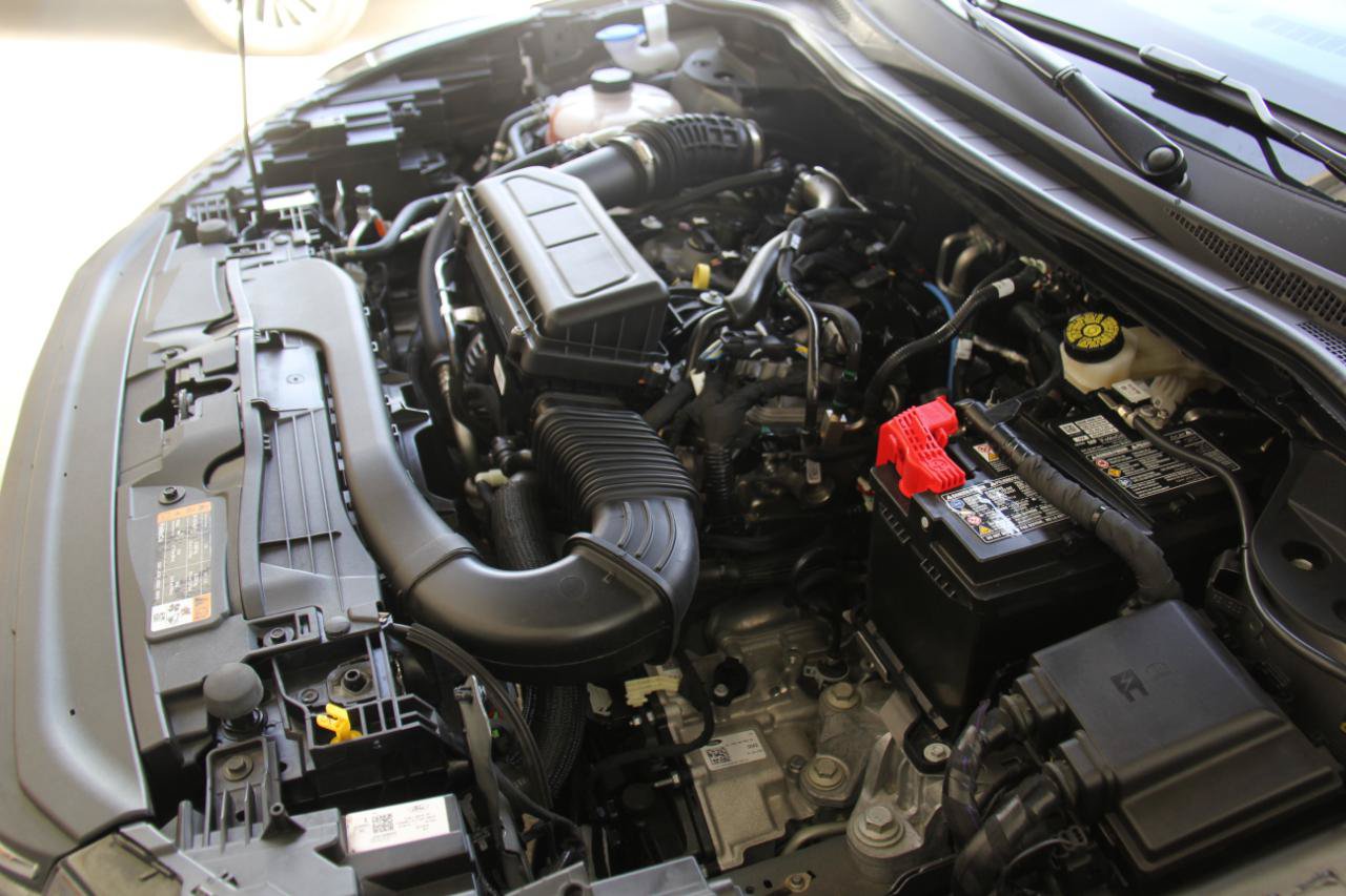 Used 2025 Ford Escape Active AWD/4WD image 33