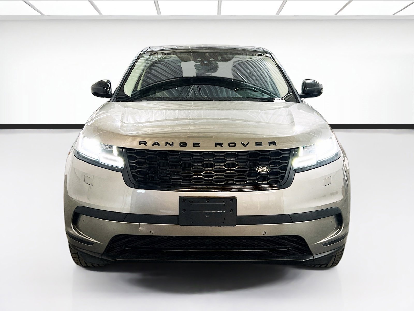 Used 2020 Land Rover Range Rover Velar S AWD/4WD image 2