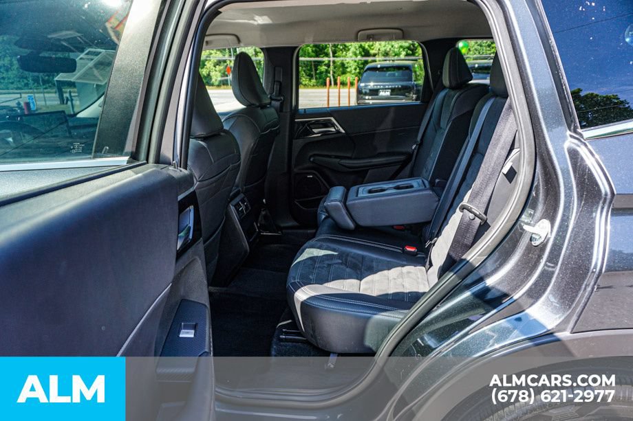 Used 2025 Mitsubishi Outlander SE FWD image 20