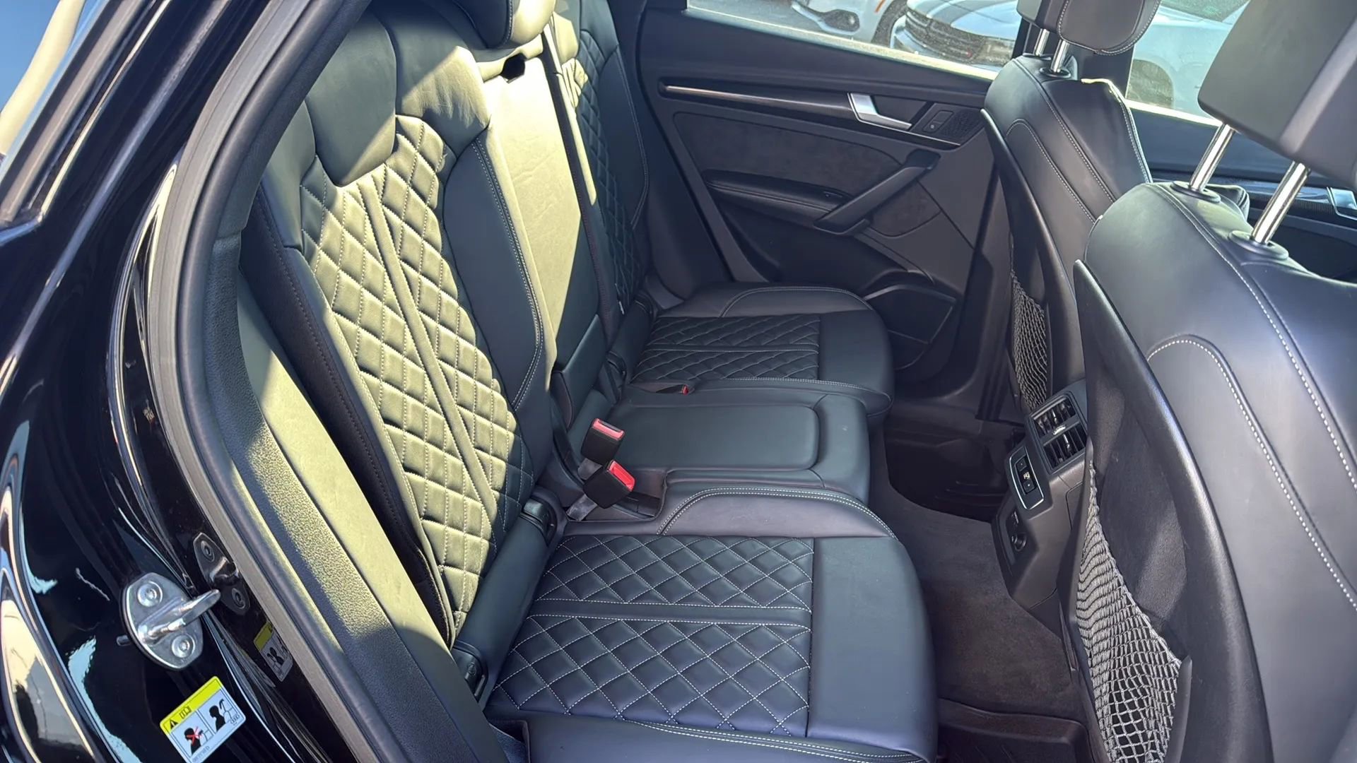 Used 2020 Audi SQ5 Premium Plus w/ Premium Plus Package image 19