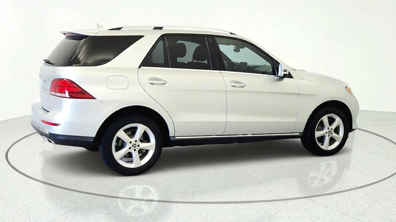 Used 2018 Mercedes-Benz GLE 350 4MATIC image 9