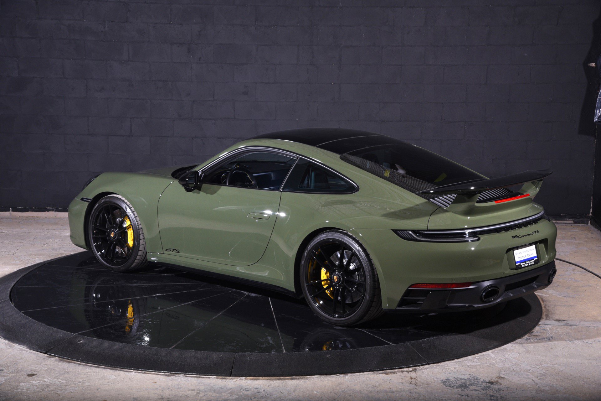 Used 2024 Porsche 911 Carrera GTS RWD image 29