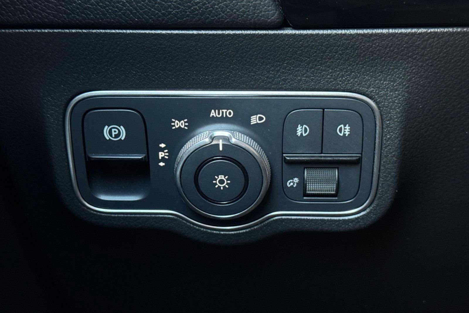 Certified 2022 Mercedes-Benz GLA 250 image 32