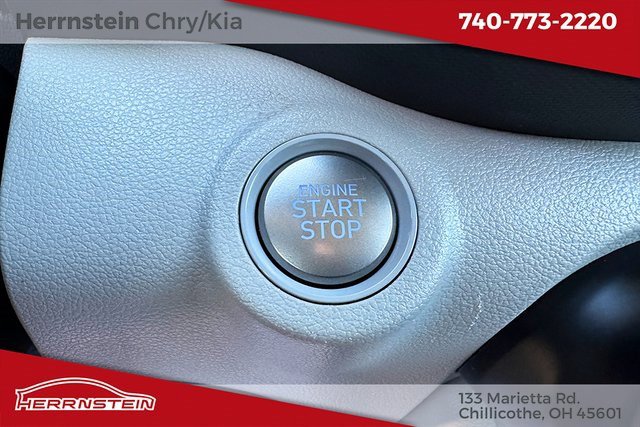 Used 2024 Hyundai Venue SEL image 20