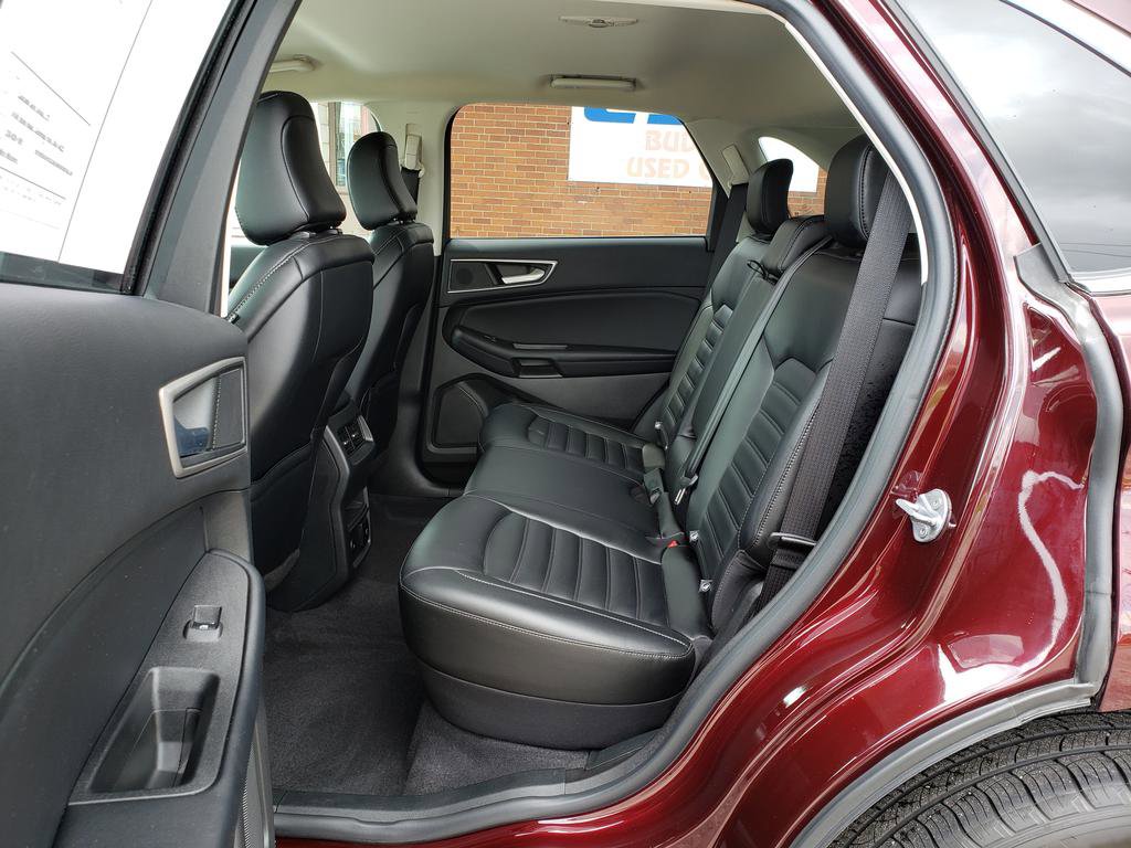 Used 2023 Ford Edge SEL w/ Convenience Package image 10