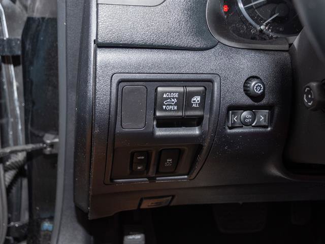 Used 2014 Lexus IS 250C image 8