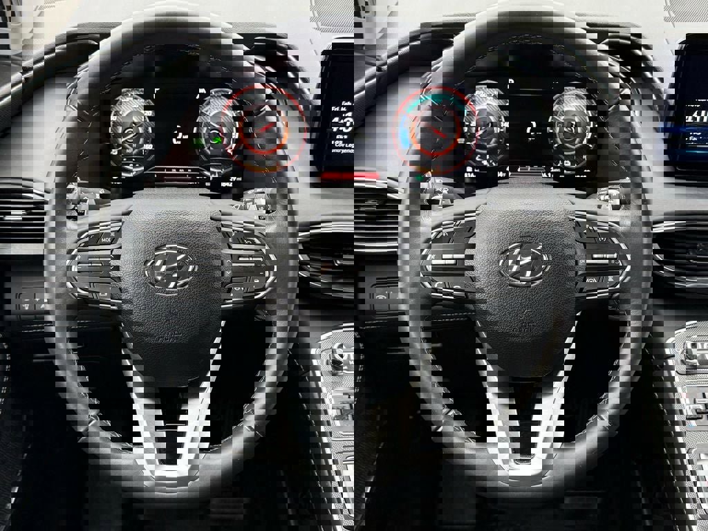 Used 2023 Hyundai Santa Fe SEL Premium image 17