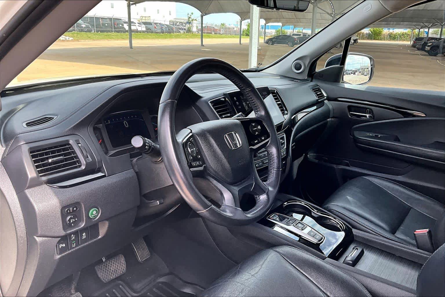 Used 2019 Honda Pilot Touring image 17