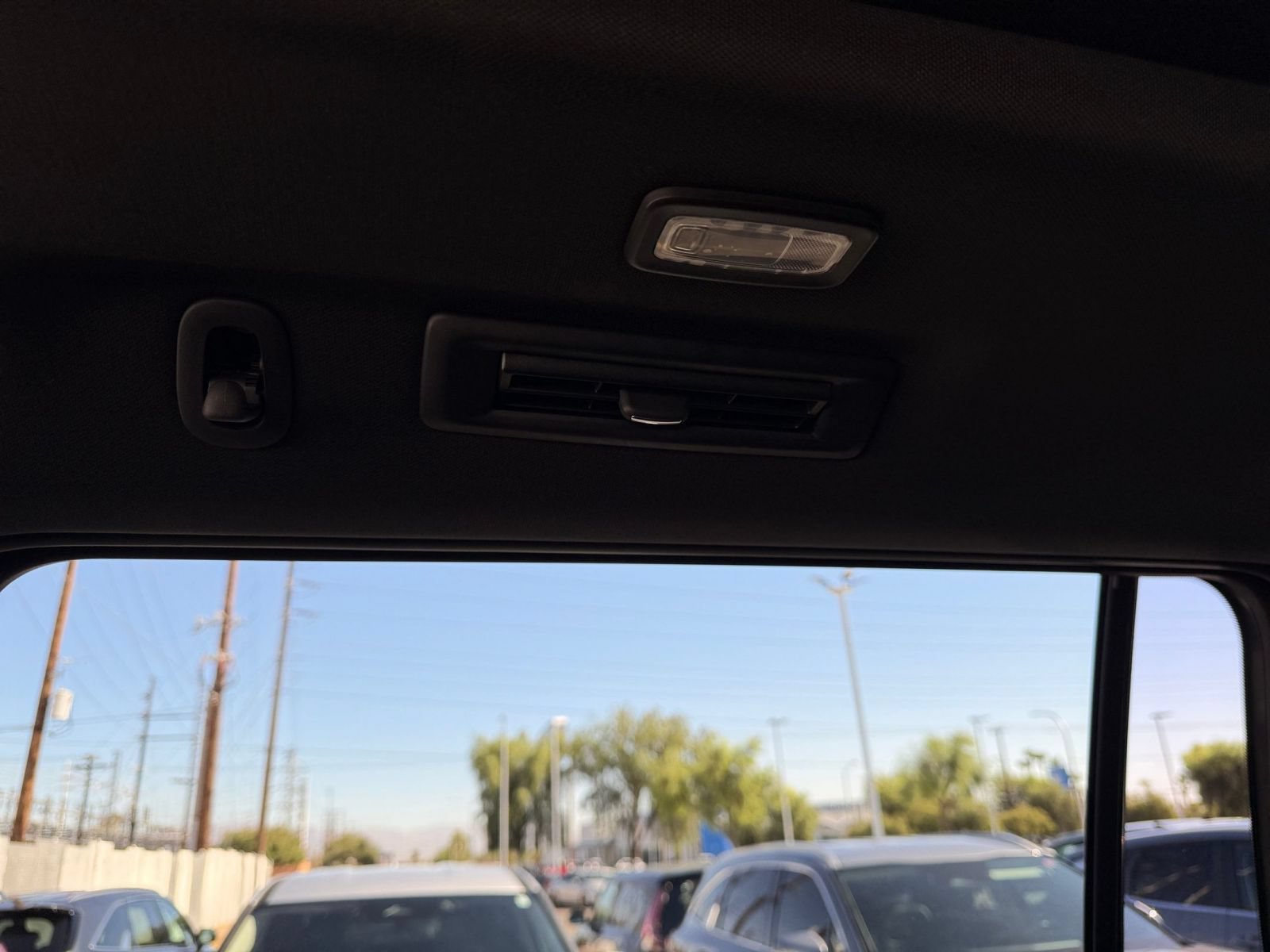 Used 2023 Cadillac Escalade ESV Sport AWD/4WD image 25