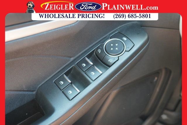 Used 2022 Ford Escape SE image 27