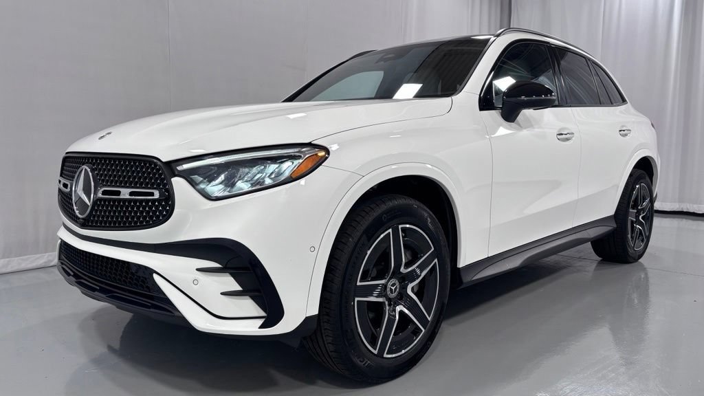 Certified 2024 Mercedes-Benz GLC 300 4MATIC image 1