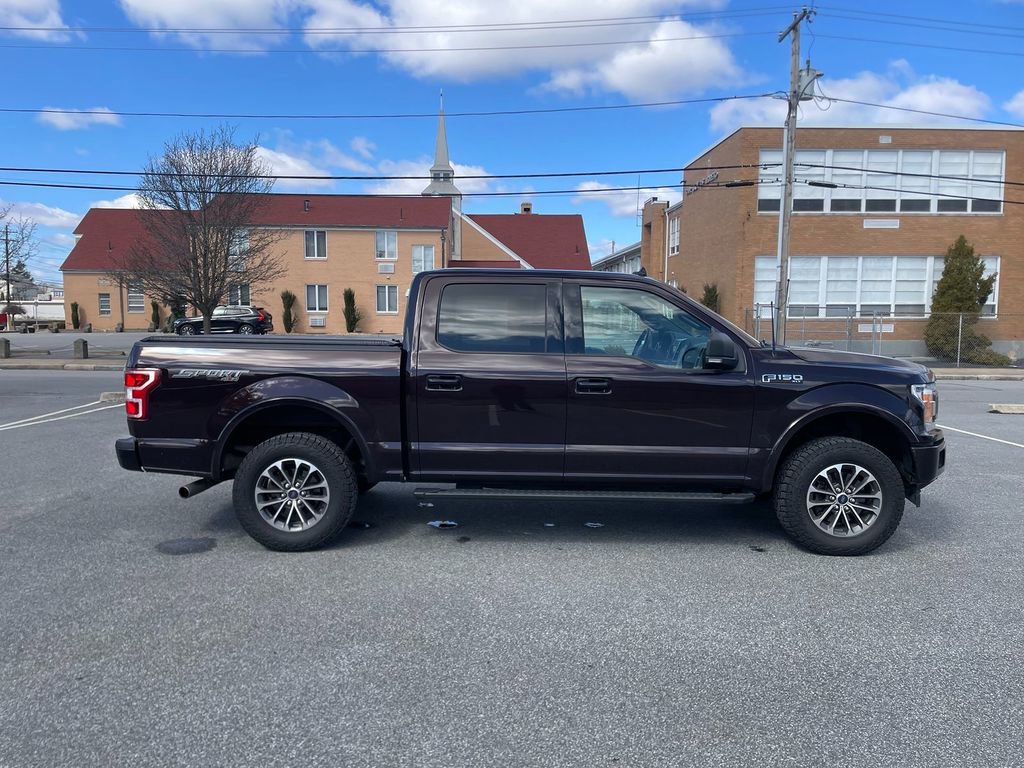 Used 2018 Ford F150 XLT w/ Equipment Group 302A Luxury image 4