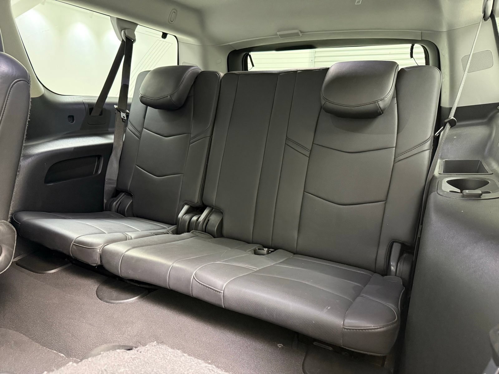 Used 2019 Cadillac Escalade ESV Luxury AWD/4WD image 24