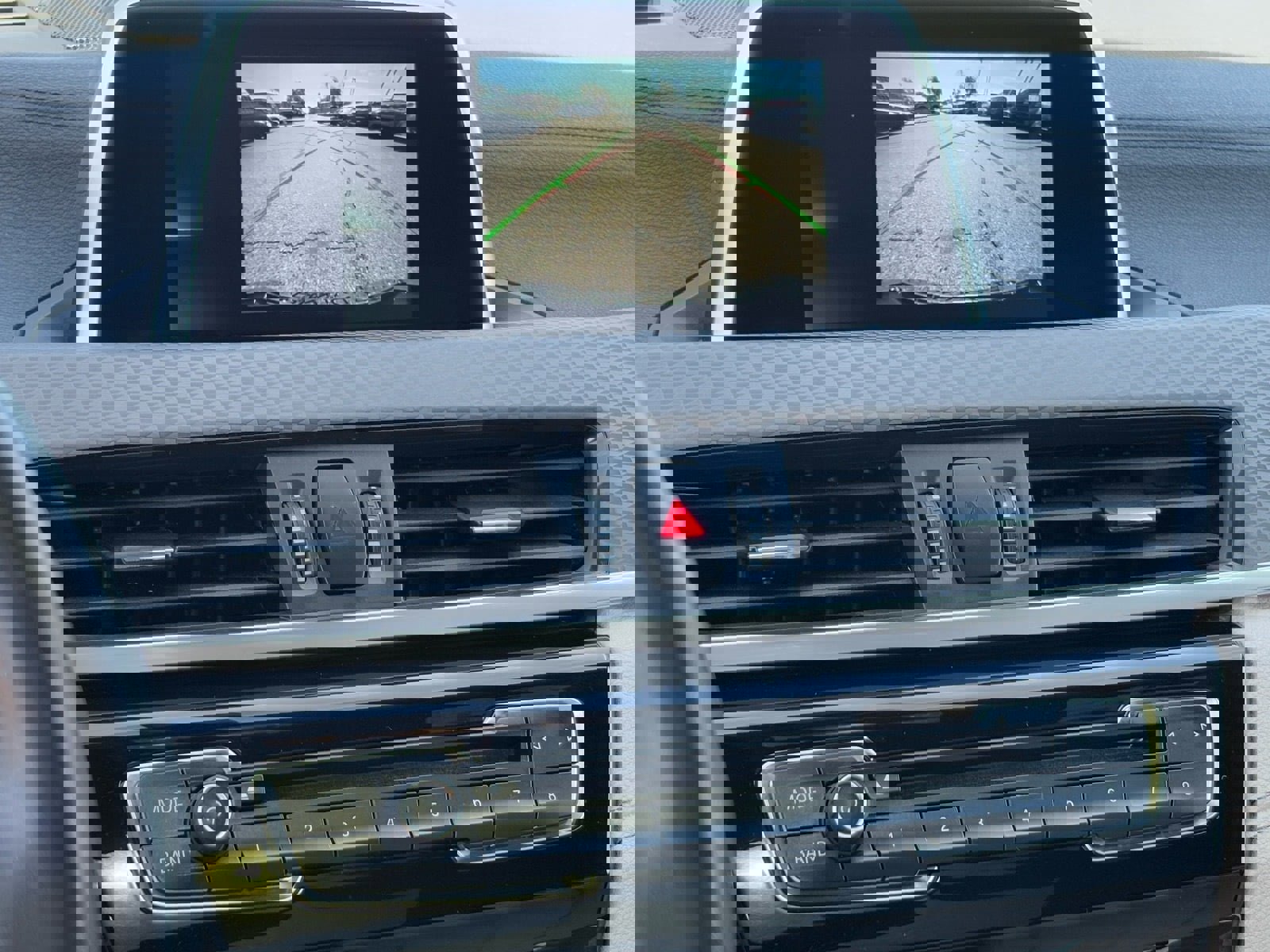 Used 2018 BMW X2 sDrive28i w/ M SportX Package image 23