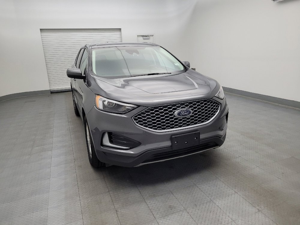Used 2023 Ford Edge SEL image 14