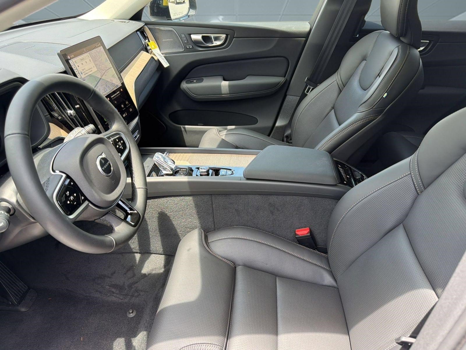 New 2026 Volvo XC60 B5 Ultra w/ Climate Package AWD/4WD image 5