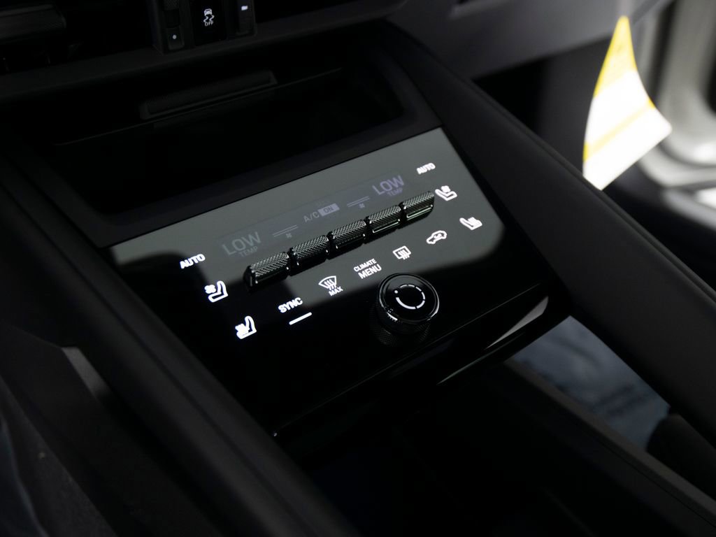 New 2026 Porsche Macan 4 Electric image 28