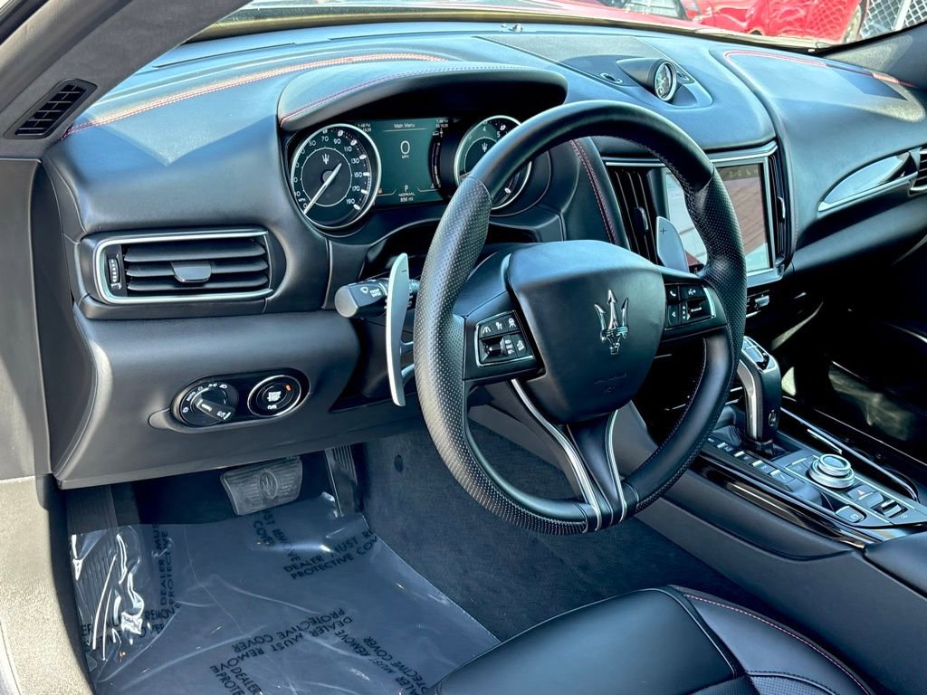 Used 2024 Maserati Levante GT Ultima AWD/4WD image 16