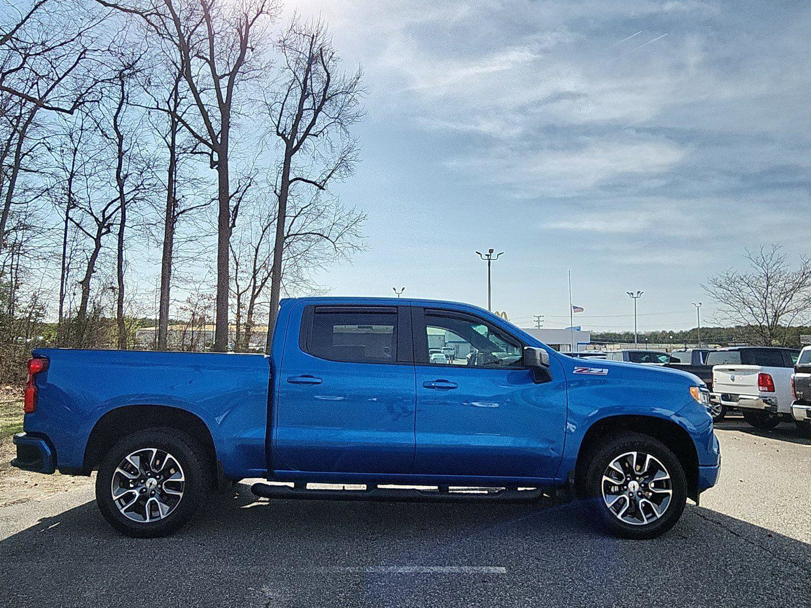 Used 2022 Chevrolet Silverado 1500 RST image 5