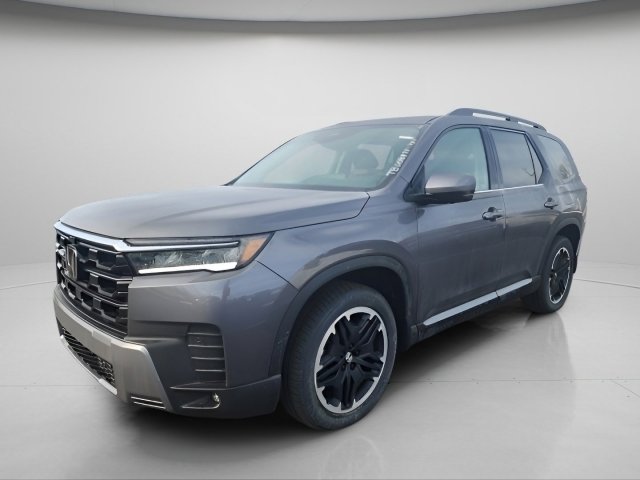 New 2026 Honda Pilot Touring image 3