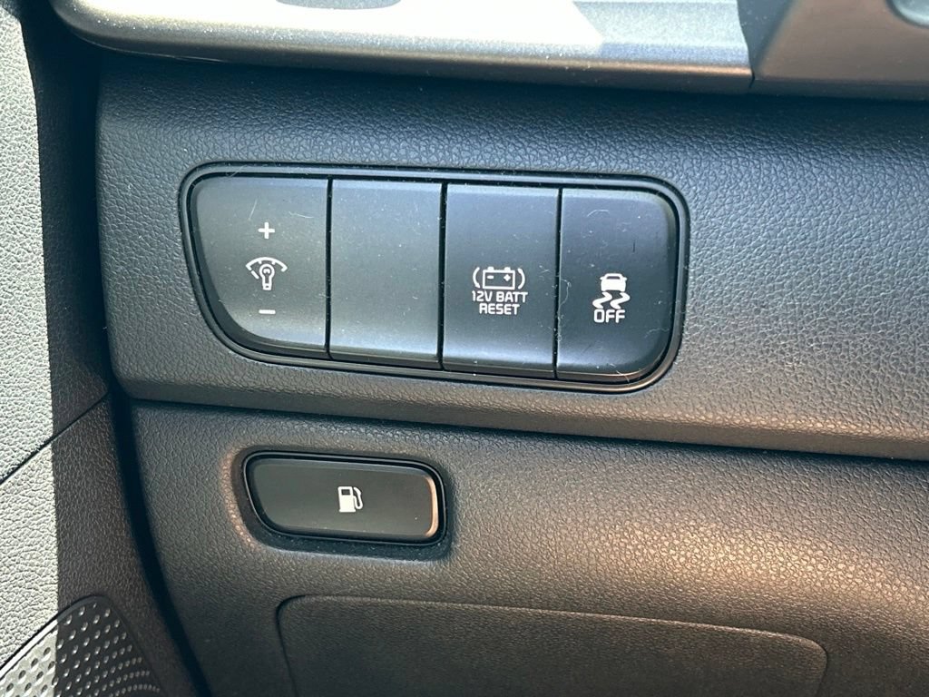 Used 2019 Kia Niro LX FWD image 26