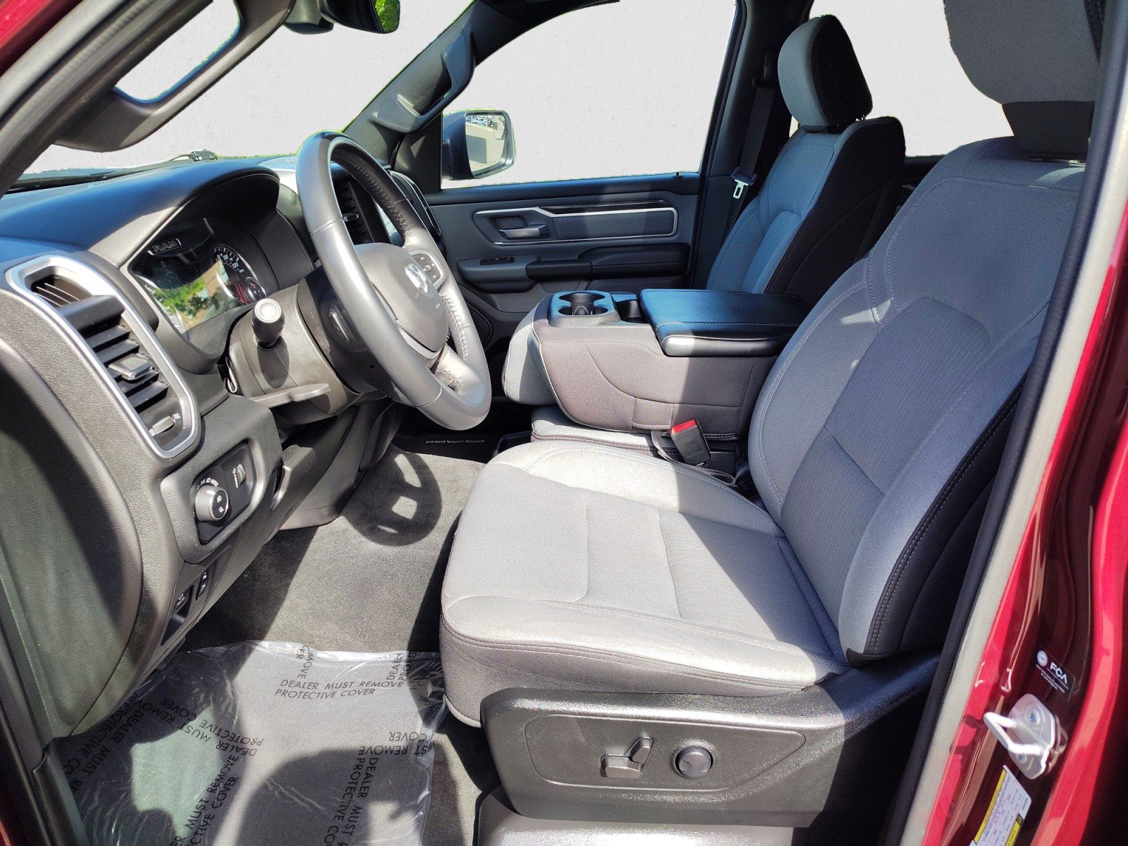Used 2022 RAM 1500 Big Horn AWD/4WD image 10