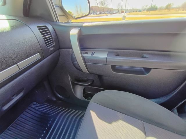 Used 2010 Chevrolet Silverado 1500 LT w/ Interior Plus Package image 24