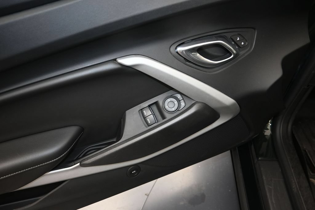 Used 2020 Chevrolet Camaro LT RWD image 11
