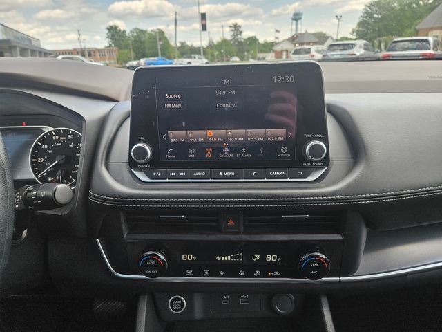 Used 2023 Nissan Rogue SV AWD/4WD image 26