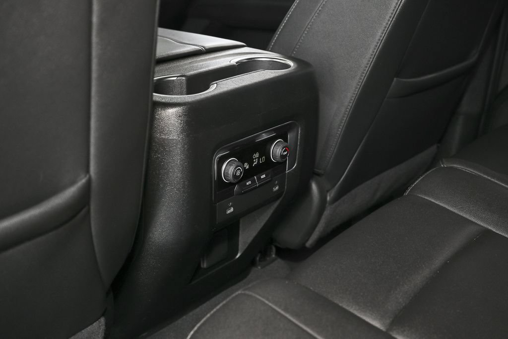 Used 2024 Chevrolet Suburban LT AWD/4WD image 39