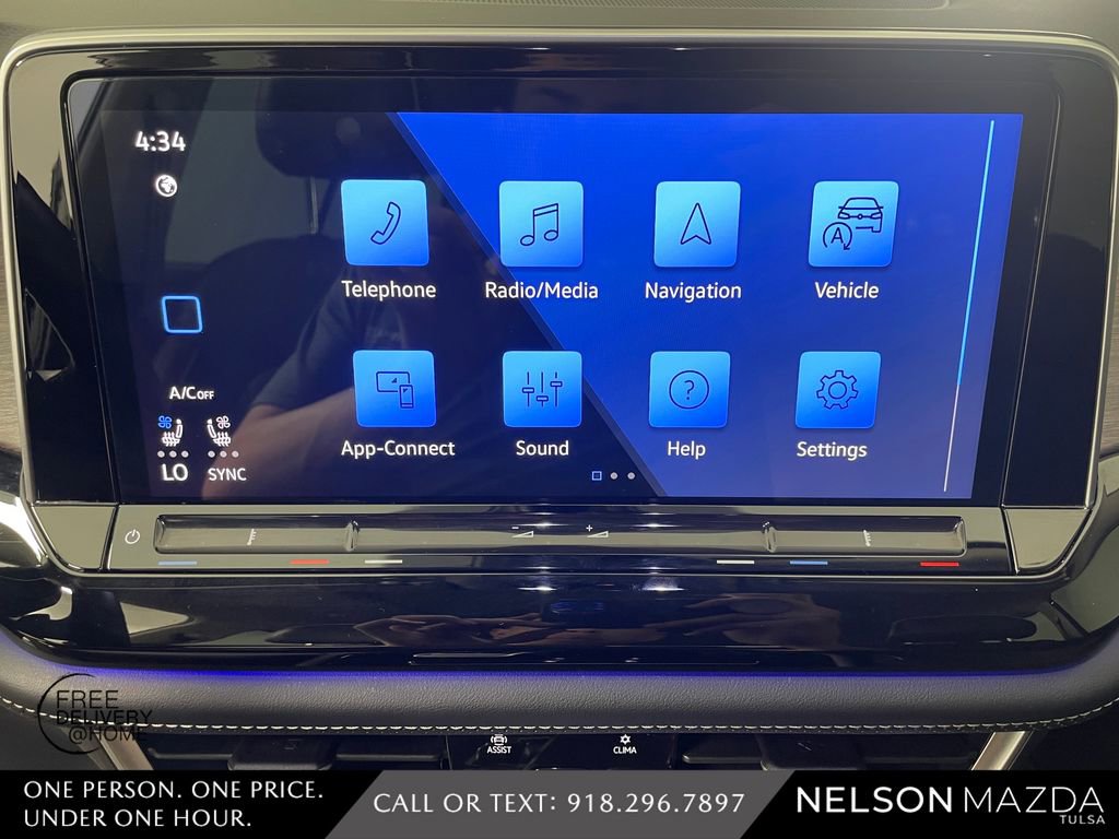 Used 2024 Volkswagen Atlas SEL Premium R-Line image 28