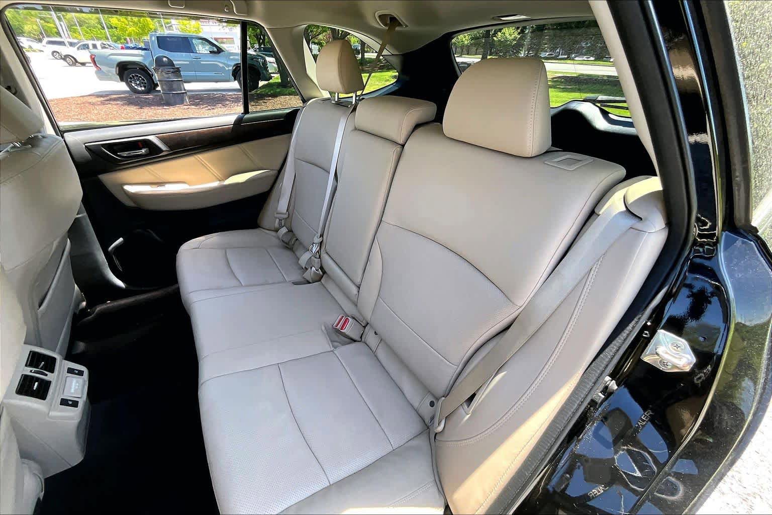 Used 2018 Subaru Outback 2.5i Limited AWD/4WD image 20